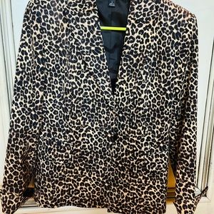 Gorgeous leopard print Kasper blazer, size 6.